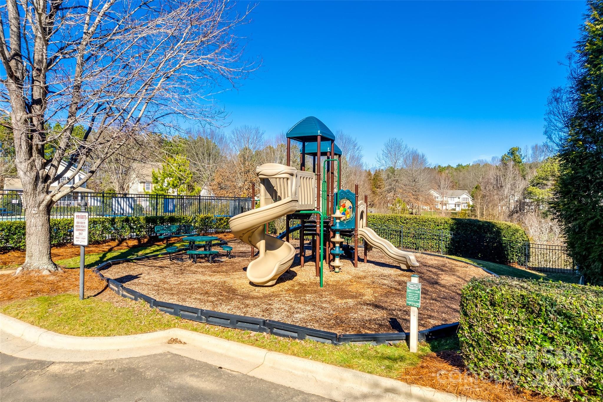 Ridge Pointe - Residential