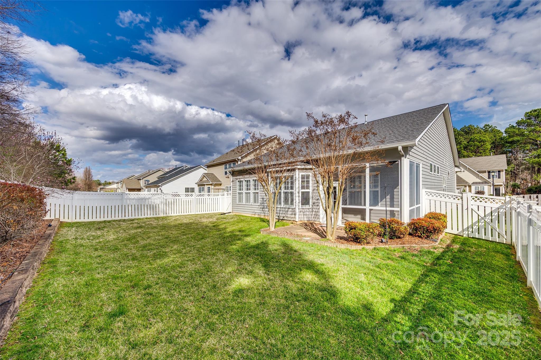 Ridge Pointe - Residential