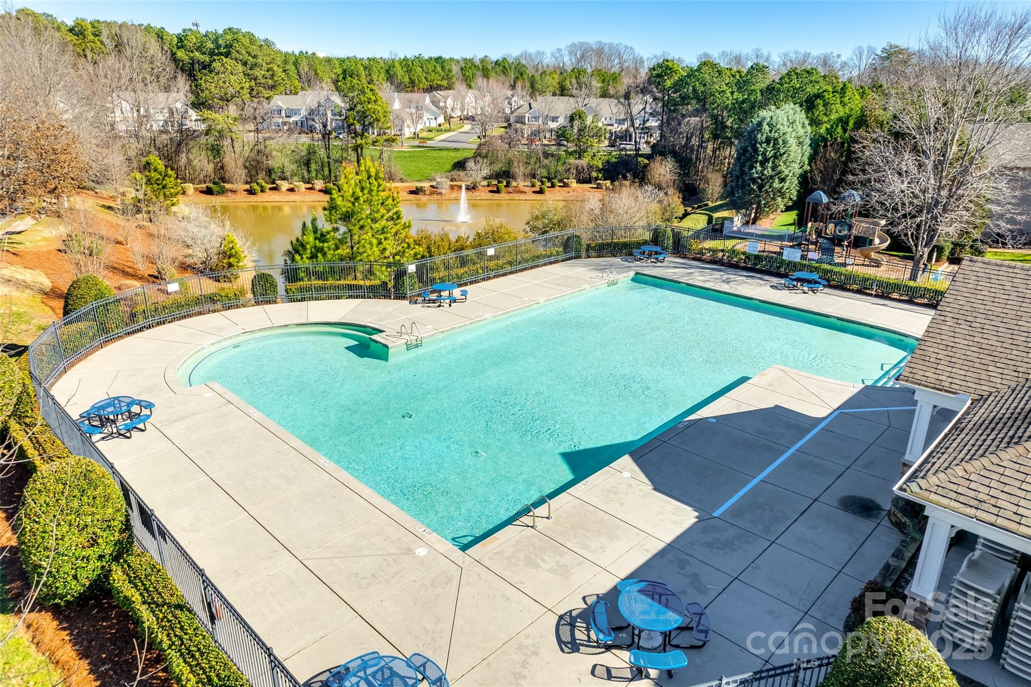 Ridge Pointe - Residential