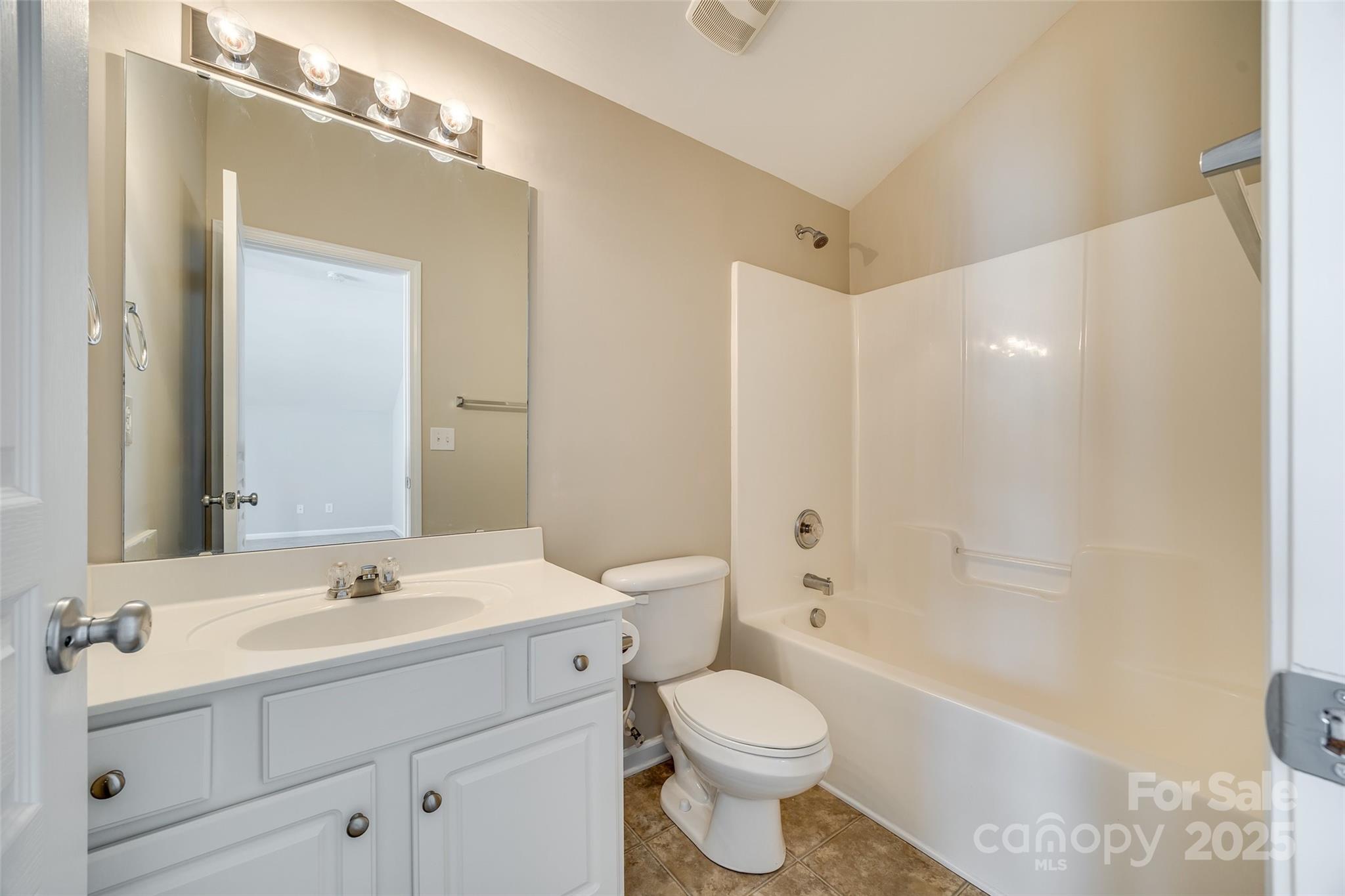 Ridge Pointe - Residential