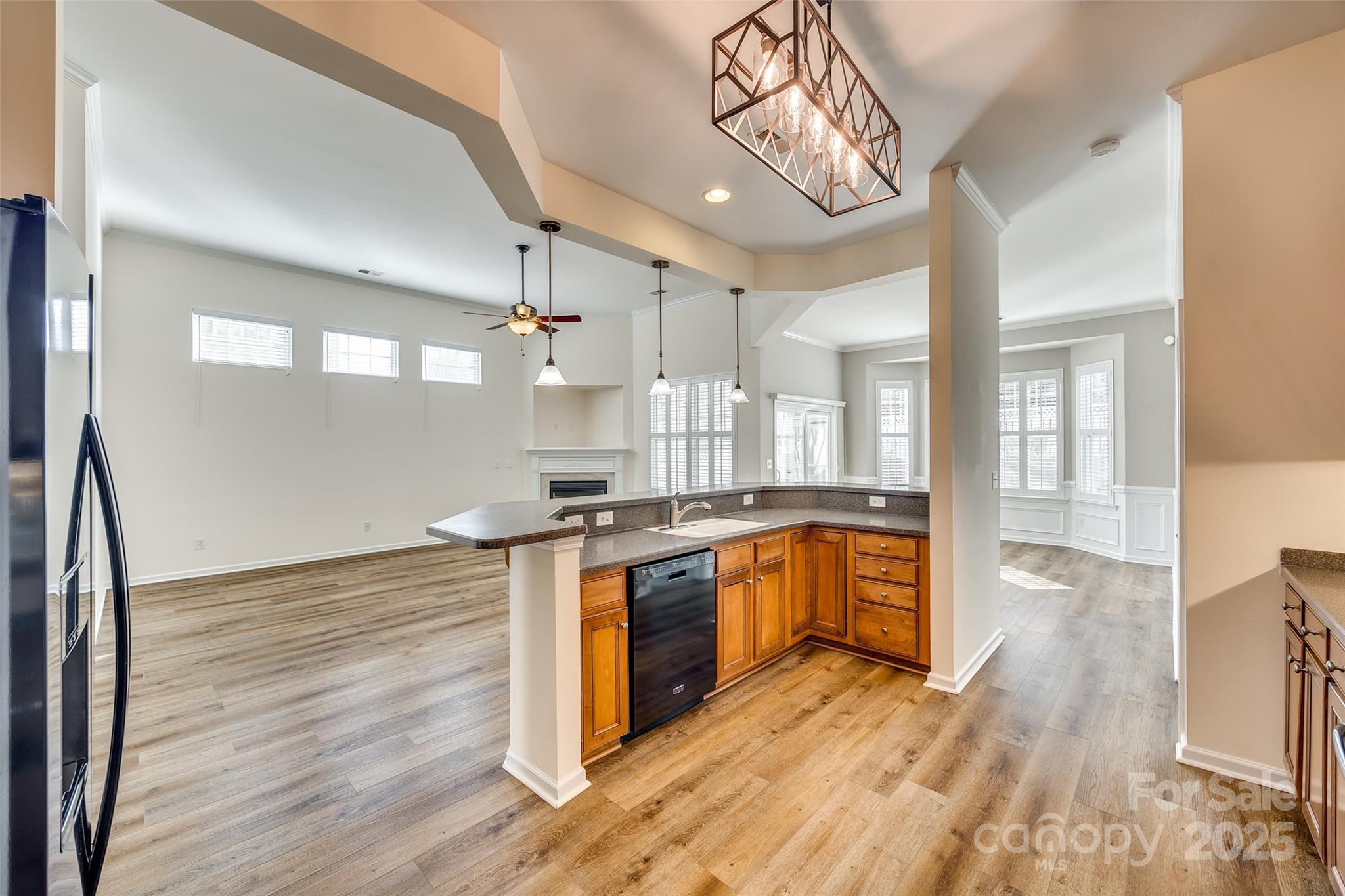 Ridge Pointe - Residential