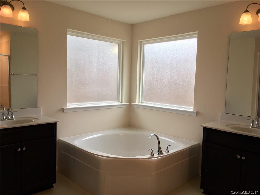 Southern Trace - Residential