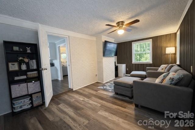 Cloverdale - Residential