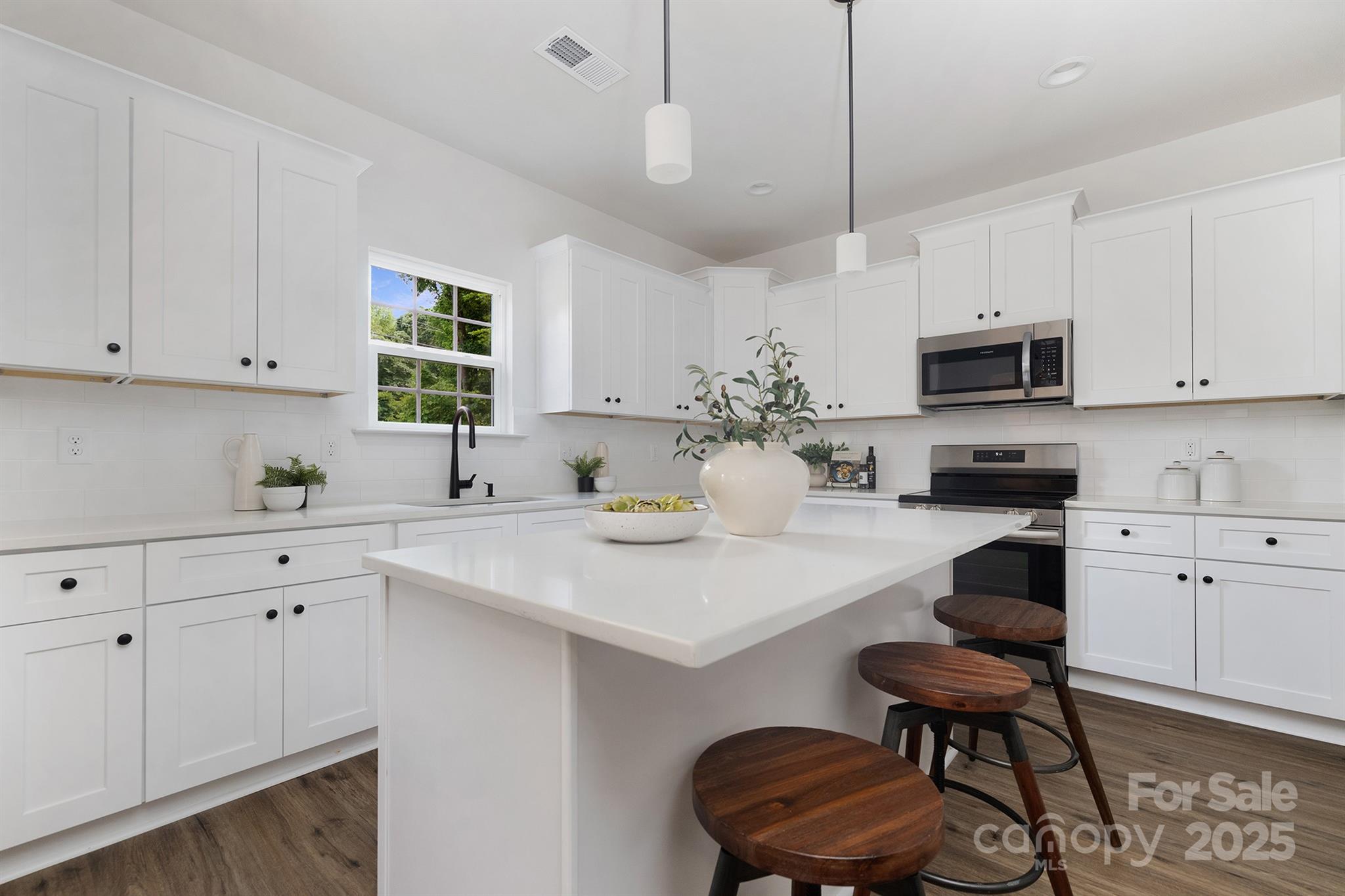 1032 Dooley Drive