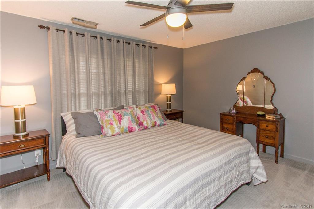 The Knolls - Residential