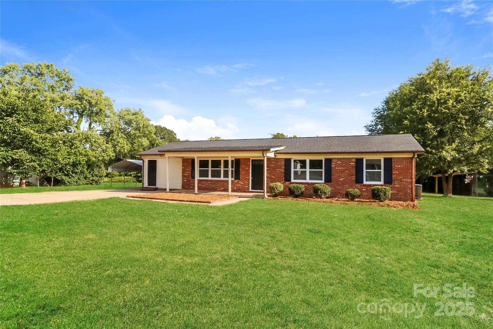 156 Woodhill Drive