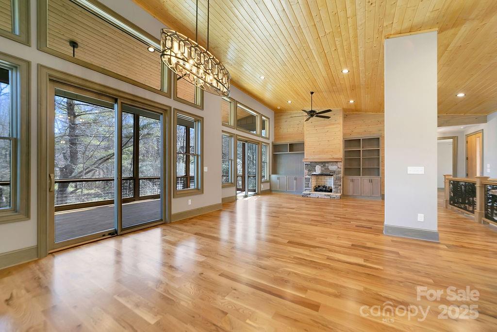 3243 Connestee Trail