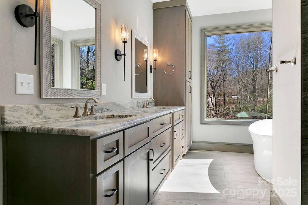 Connestee Falls - Residential