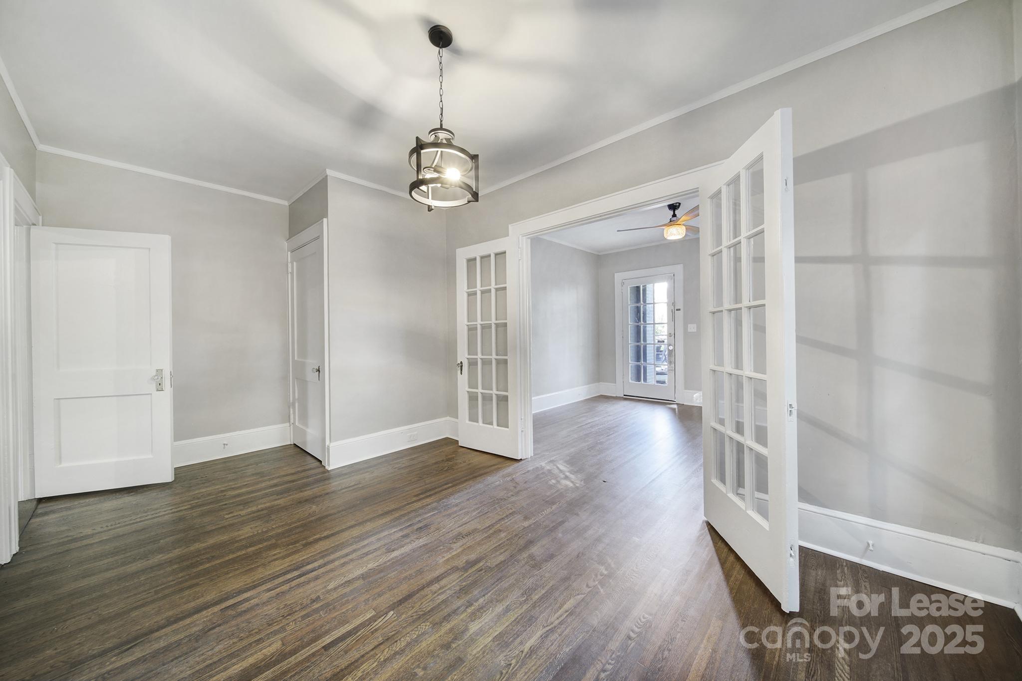 1512 Sunnyside Avenue 2