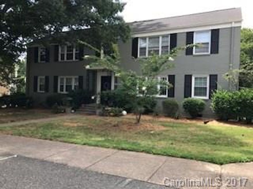 This is a well maintained one bedroom and one bath unit nestled in a quiet community.  Convenient to South Park Mall, Freedom Park, tons of restaurants and Montford Road nightlife. Beautiful hardwood floors through out the unit.  Stack washer & dryer connection.