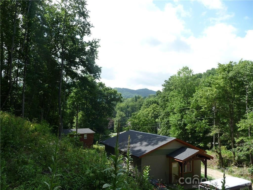 870 Bairds Creek Road