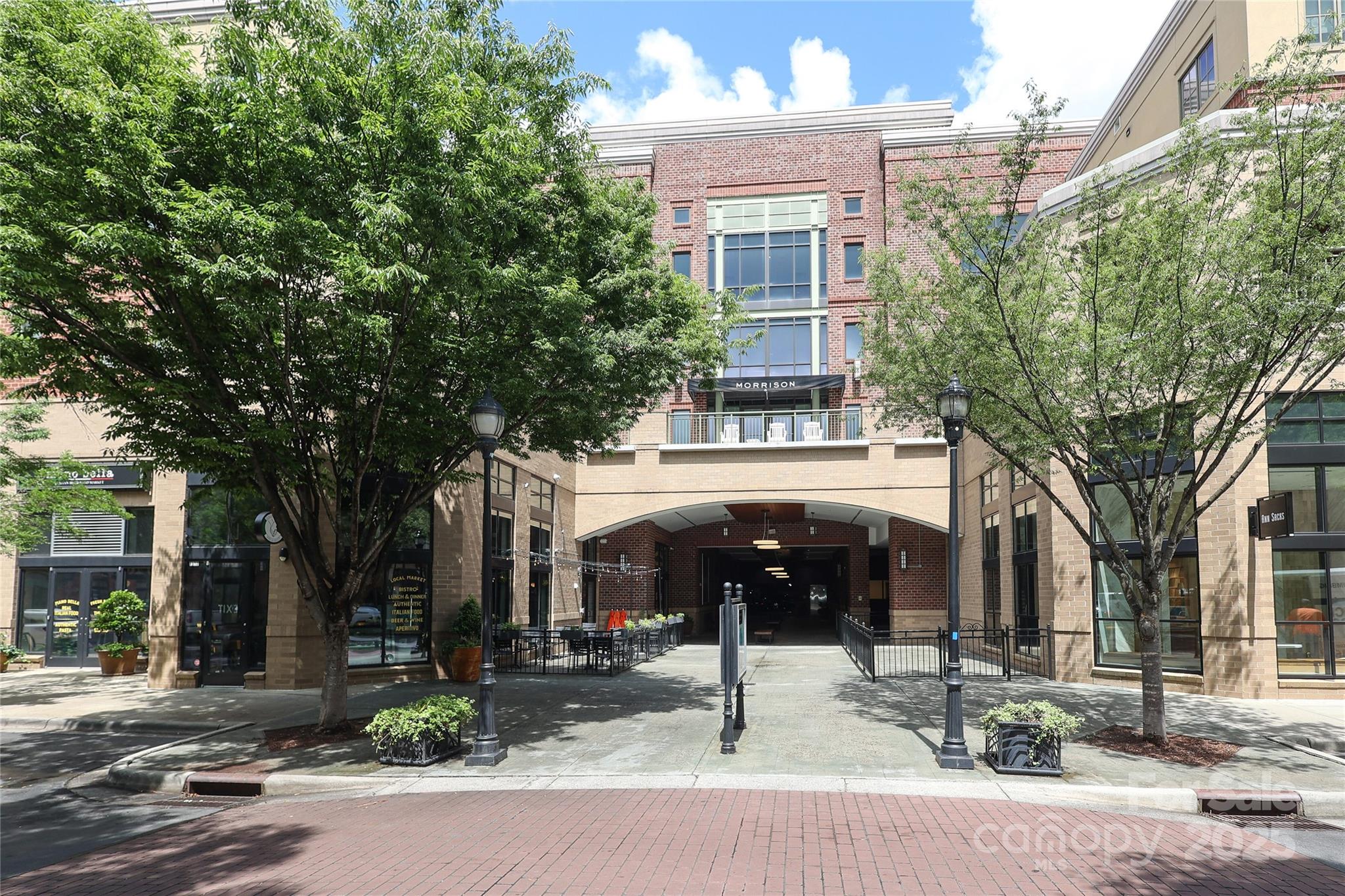 721 Governor Morrison Street 520