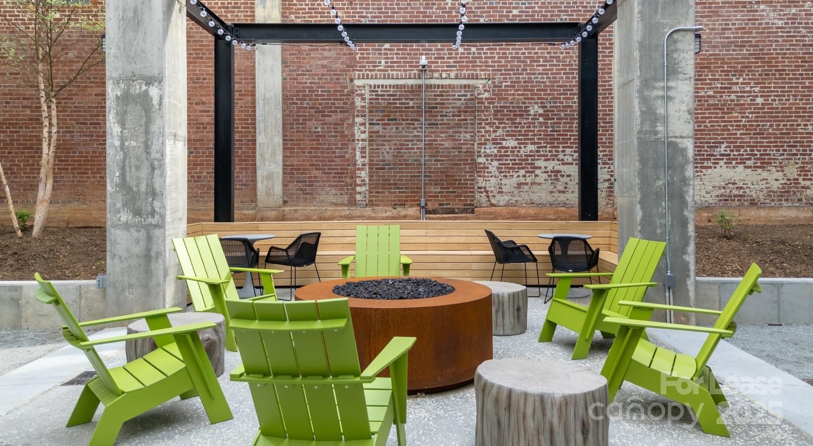 Charlotte, North Carolina 28206, United States, 2 Bedrooms Bedrooms, ,2 BathroomsBathrooms,Residential,Active,48410