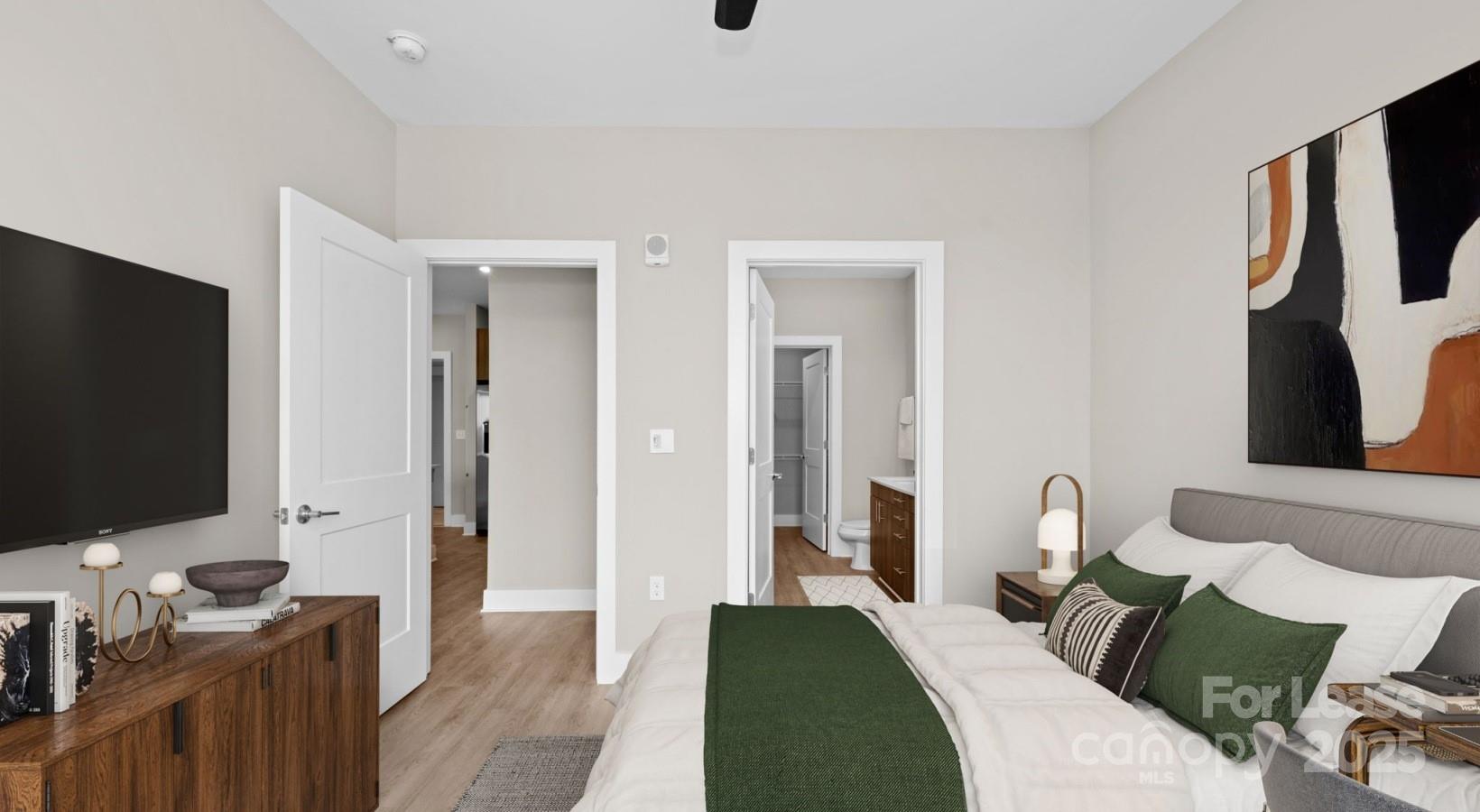 Charlotte, North Carolina 28206, United States, 2 Bedrooms Bedrooms, ,2 BathroomsBathrooms,Residential,Active,48410