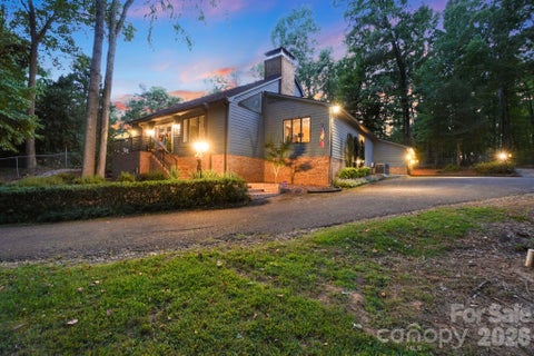 Photo of 211 Lamplighter Lane, Mount Holly, NC 28120 (MLS # 4424718)