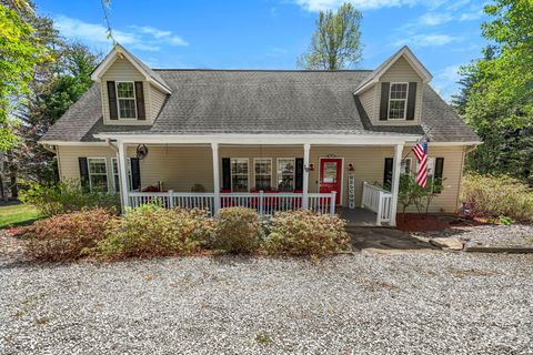 10 Eagle Drive Hendersonville NC 28792