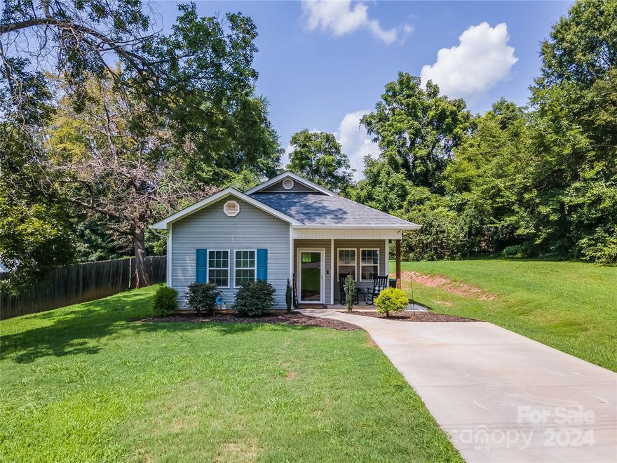 Welcome home! This house is located close to beautiful Downtown Bessemer City which offers multiple restaurants and one of the best venues in the County for Live Music. Just a short drive to Stinger Park which people travel 30 minutes or more to get to, you can get there in 5 minutes! Work in Charlotte? No problem because this home is located close to Interstate 85 as well. Come and check out this cute bungalow for yourself!