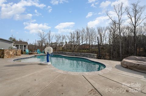 A home in Huntersville