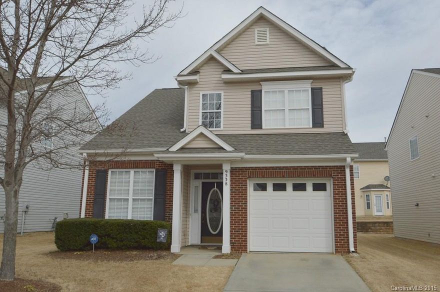 BACK ON MARKET! Wonderful 2-Story Home in Desirable Ballantyne Area.  Bright Open Floor Plan includes 2-Story Great Rm with Skylights and Gas Fireplace.  Formal DR and Breakfast Area.  Wood Floors through much of main level and Ceramic Tile in baths. Kitchen well appointed with Tall Cabinets, Corian Countertops and Stainless Appliances.  Main Level Master Suite with Large Walk in Closet.  Garden Tub and Separate Shower in Master Bath. Sitting Room or Office upstairs as well.  NEW ROOF in 2014.