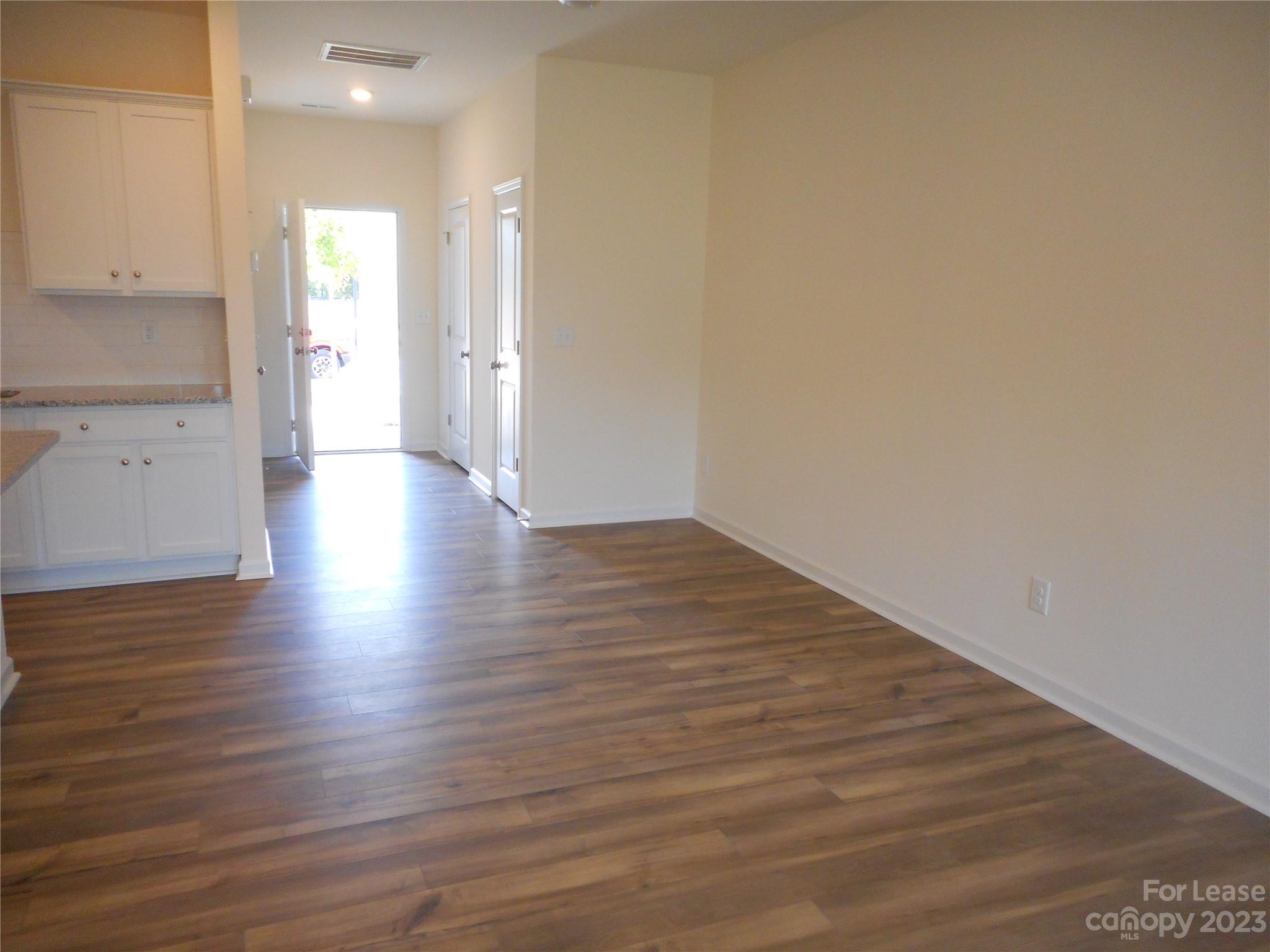 Secrest Landing - Residential Lease