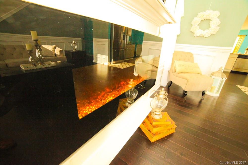 Newport Lakes - Residential