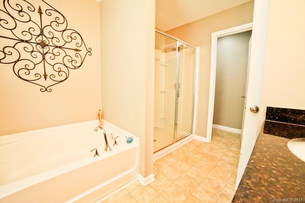 Newport Lakes - Residential