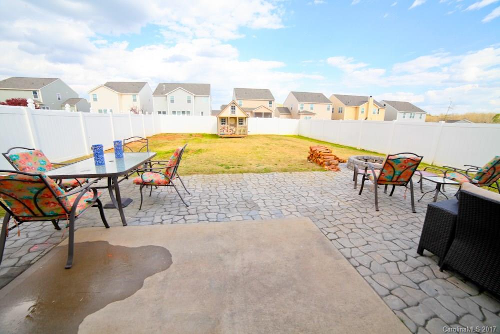 Newport Lakes - Residential