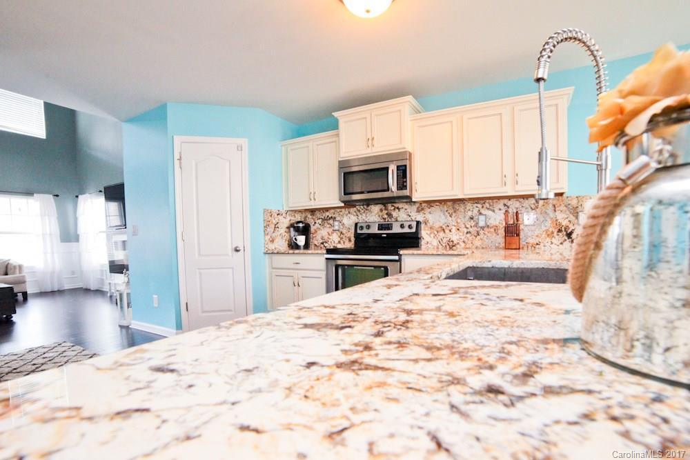 Newport Lakes - Residential