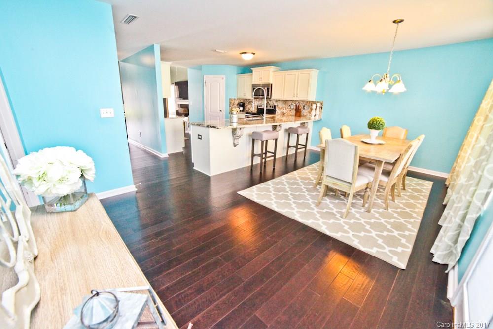 Newport Lakes - Residential