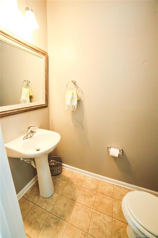 Newport Lakes - Residential