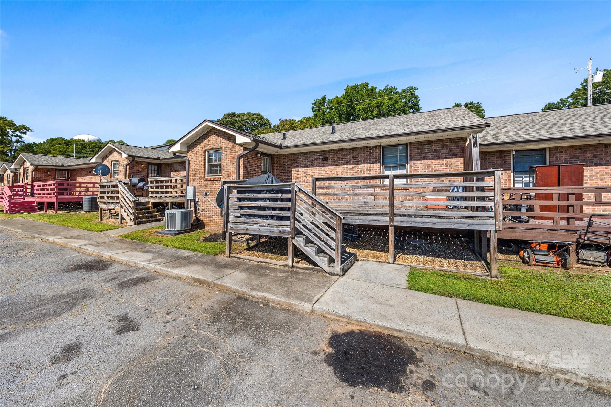 Willowbrook - Residential