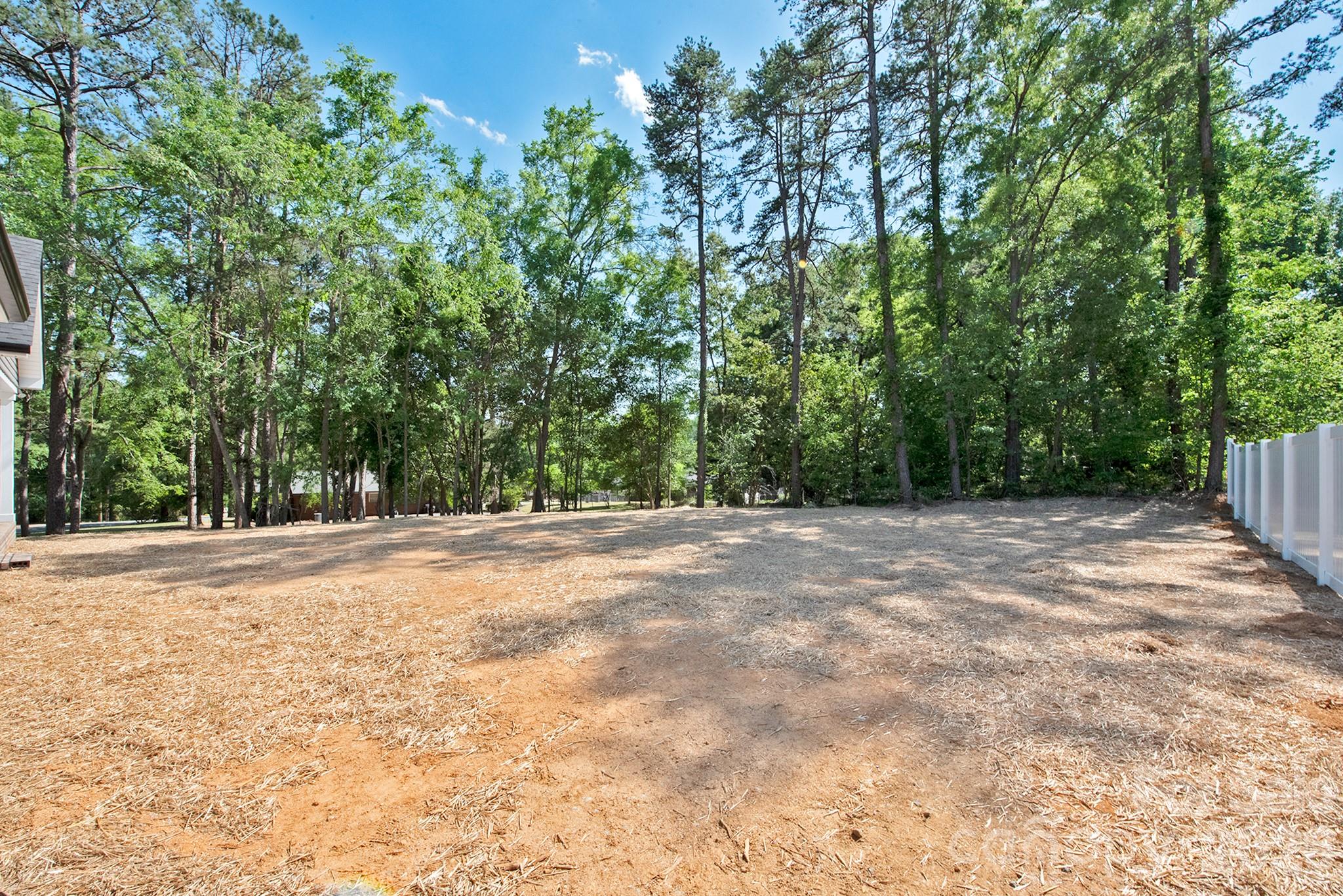 581 Goldmoor Drive NE