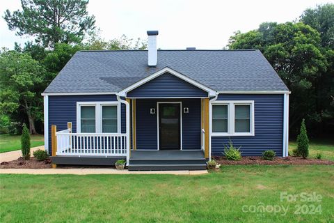 A home in Hickory