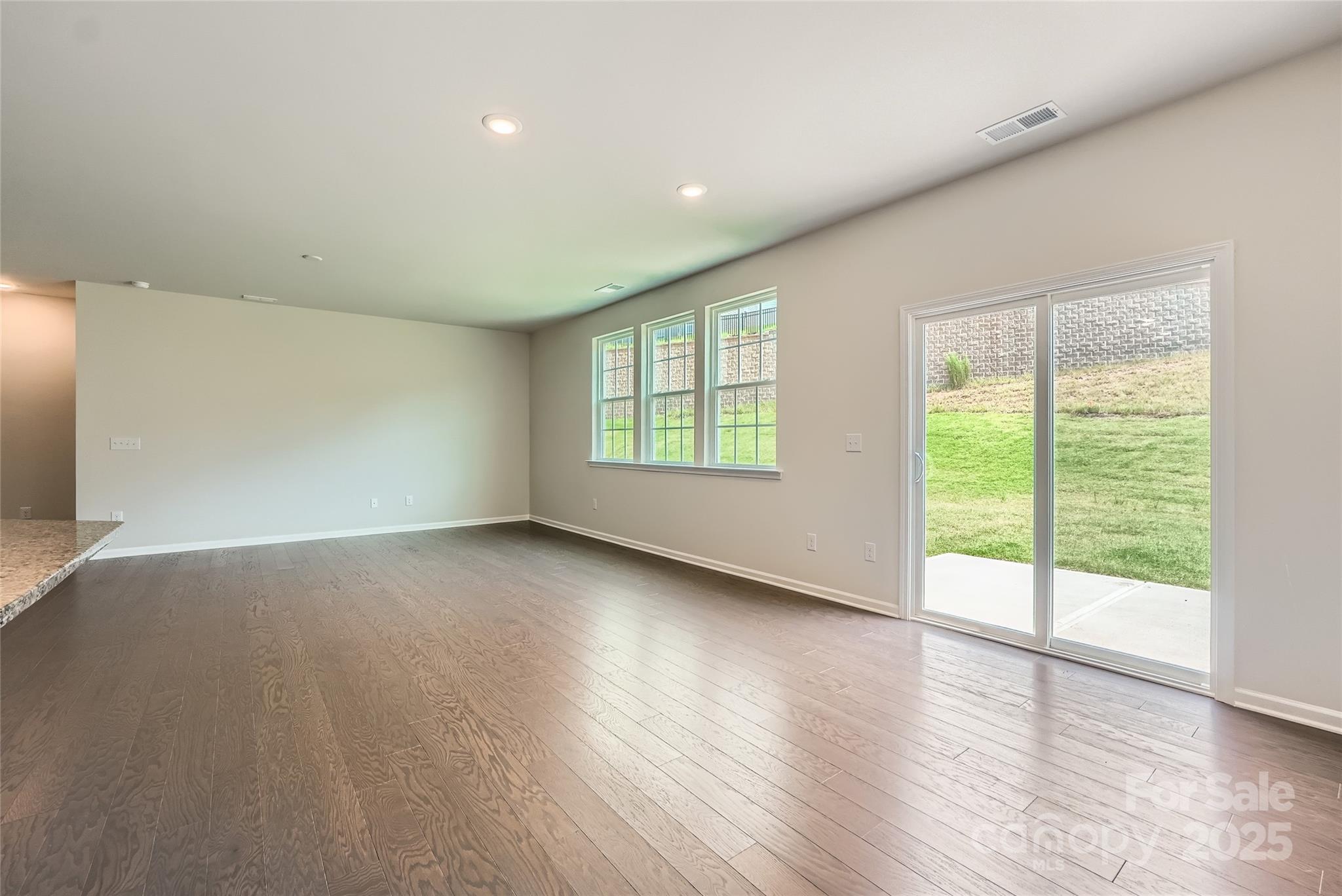 Elizabeth - Residential