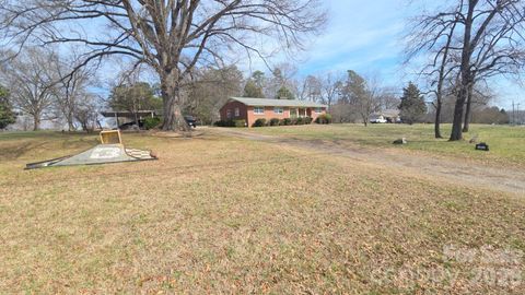 Photo of 1314 Union Road, Gastonia, NC 28054 (MLS # 4367668)