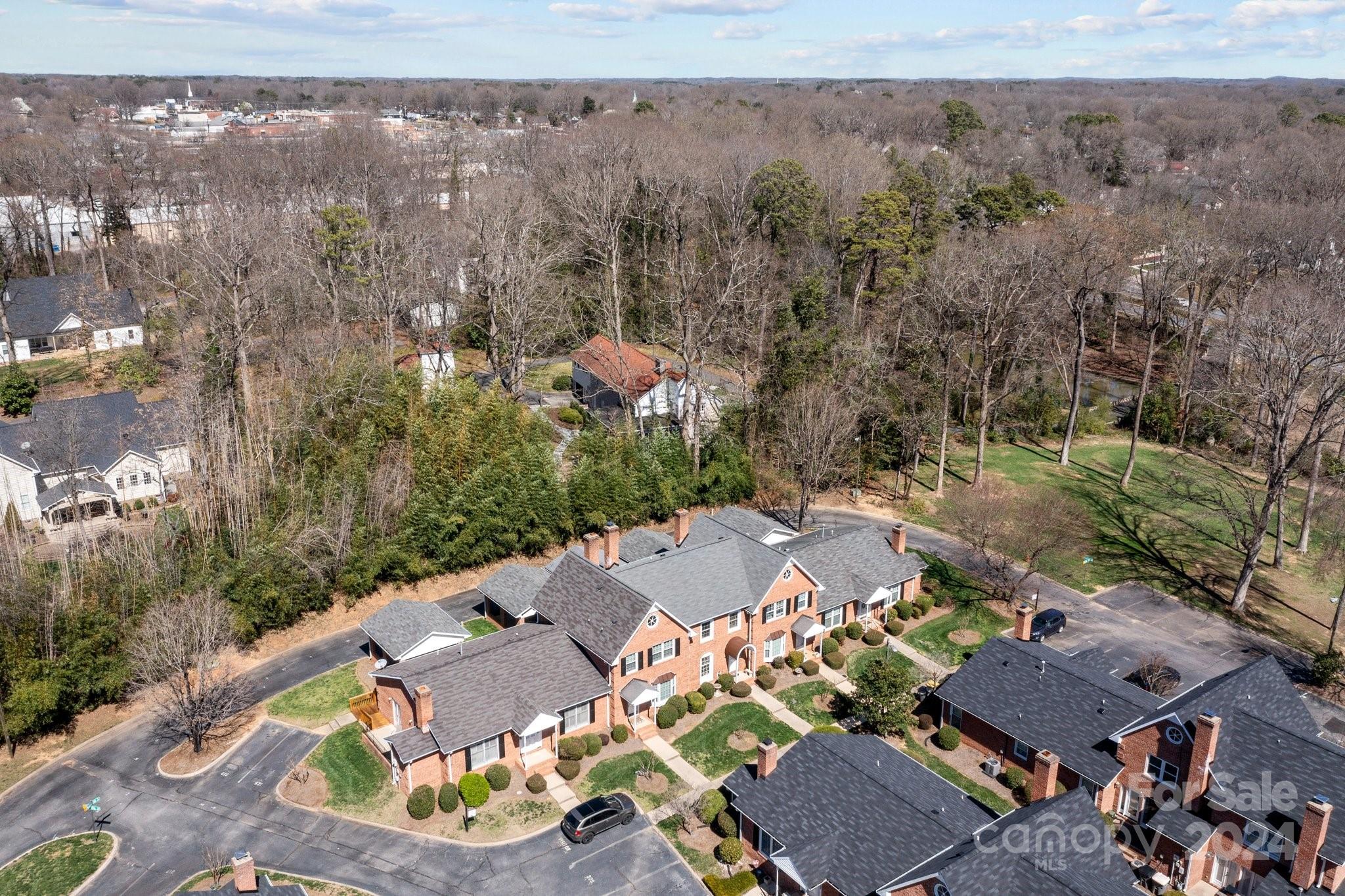 Willow Woods - Residential