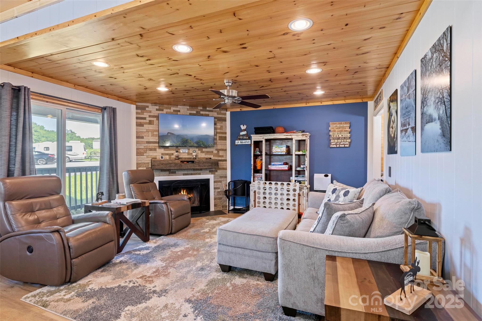 Pinnacle Inn - Residential