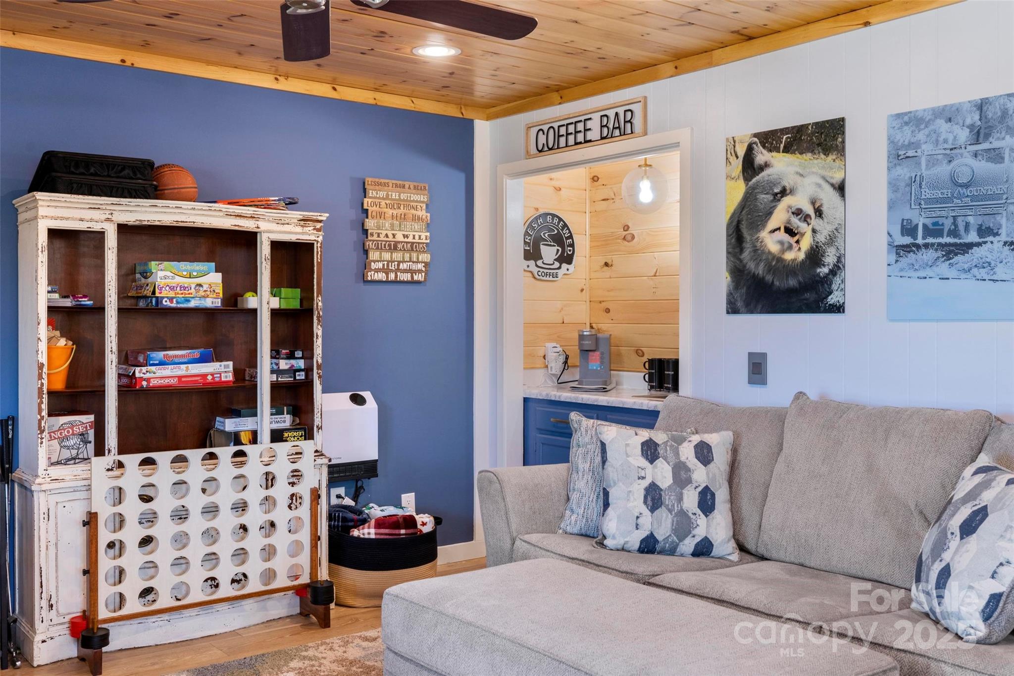 Pinnacle Inn - Residential