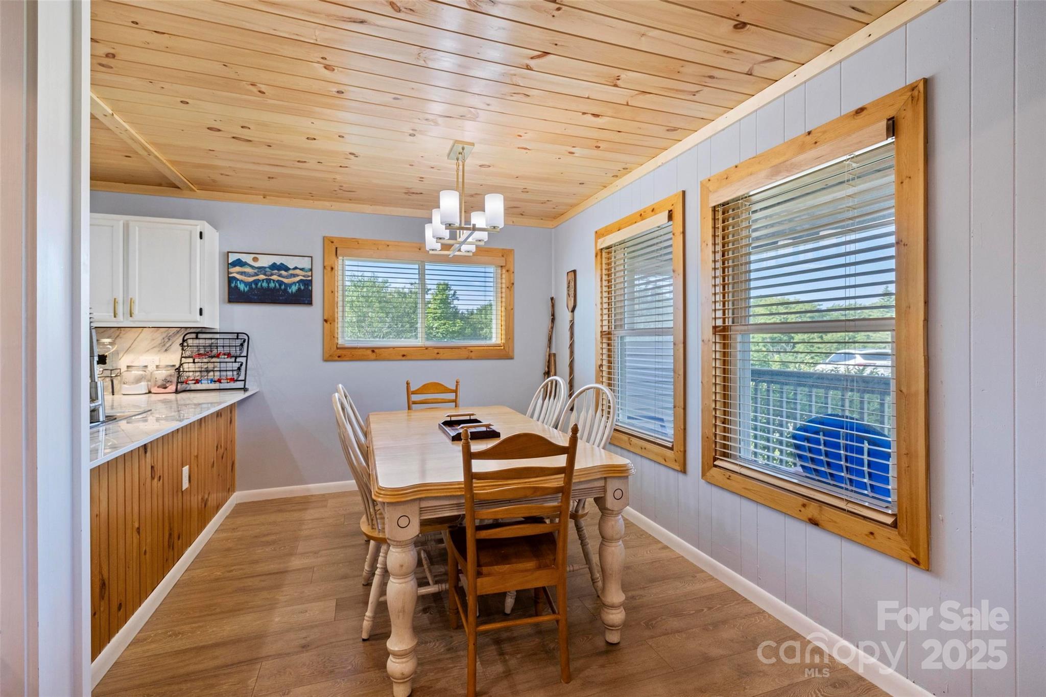 Pinnacle Inn - Residential