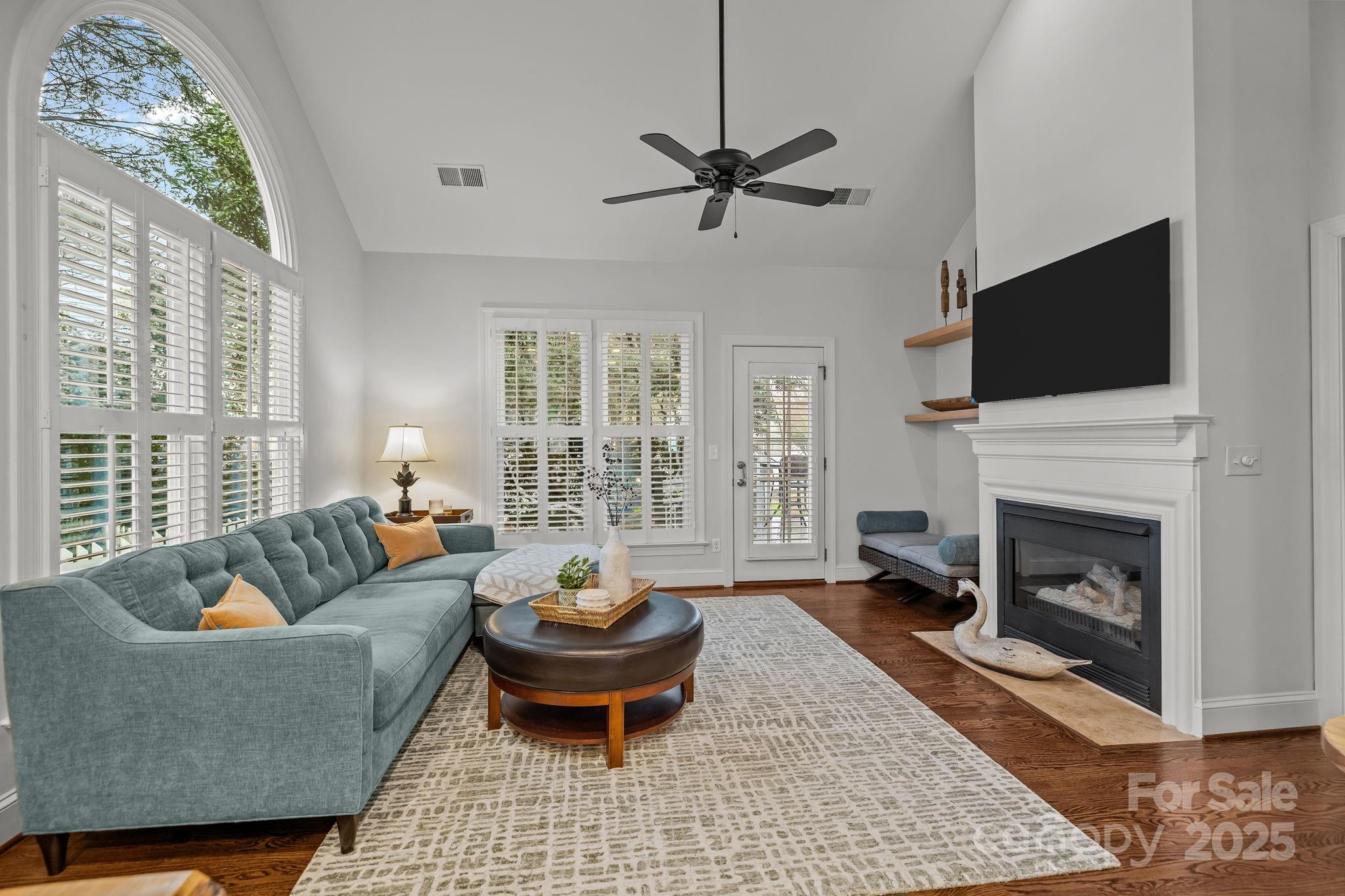 Beverly Crest - Residential