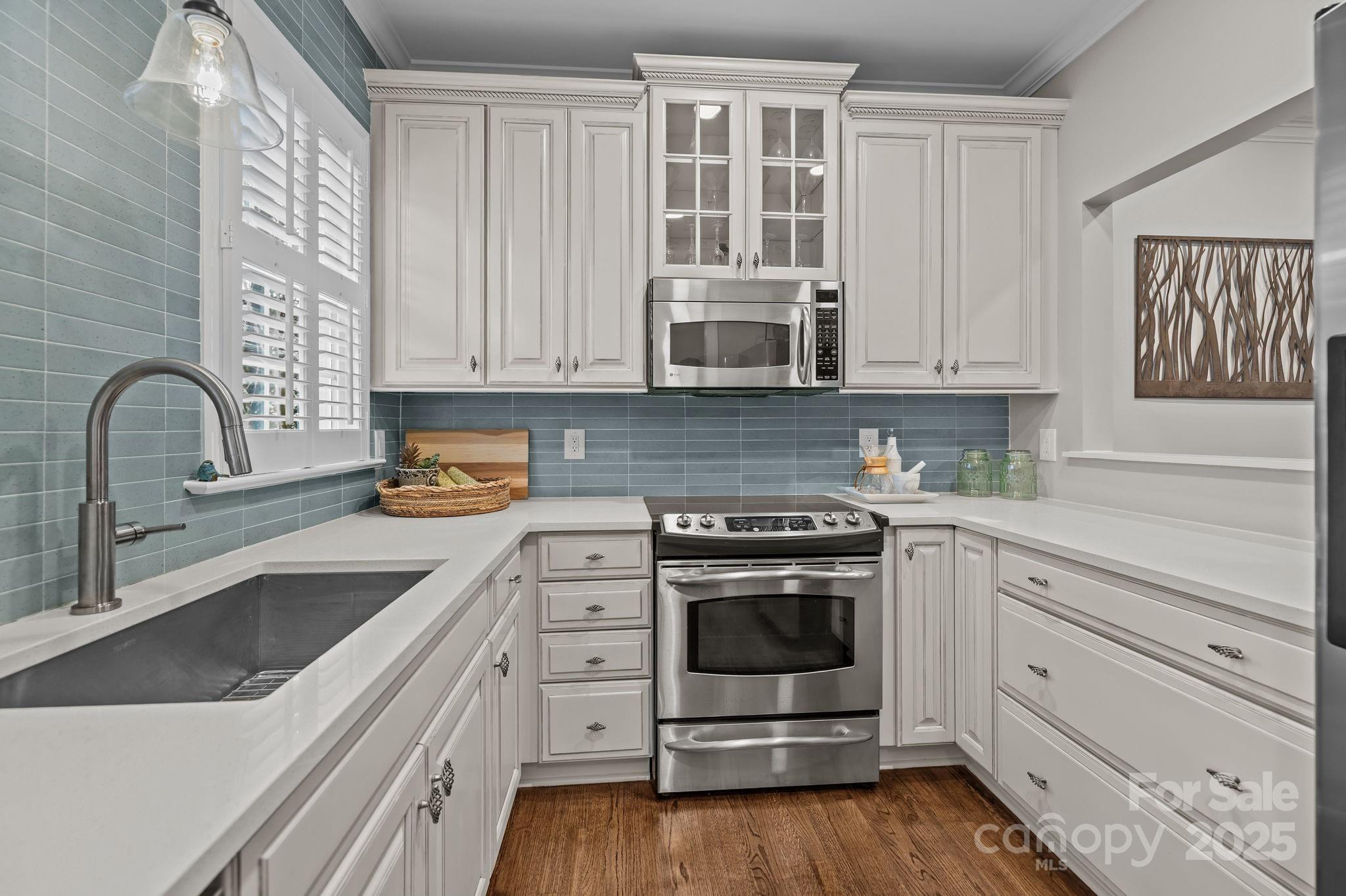 Beverly Crest - Residential