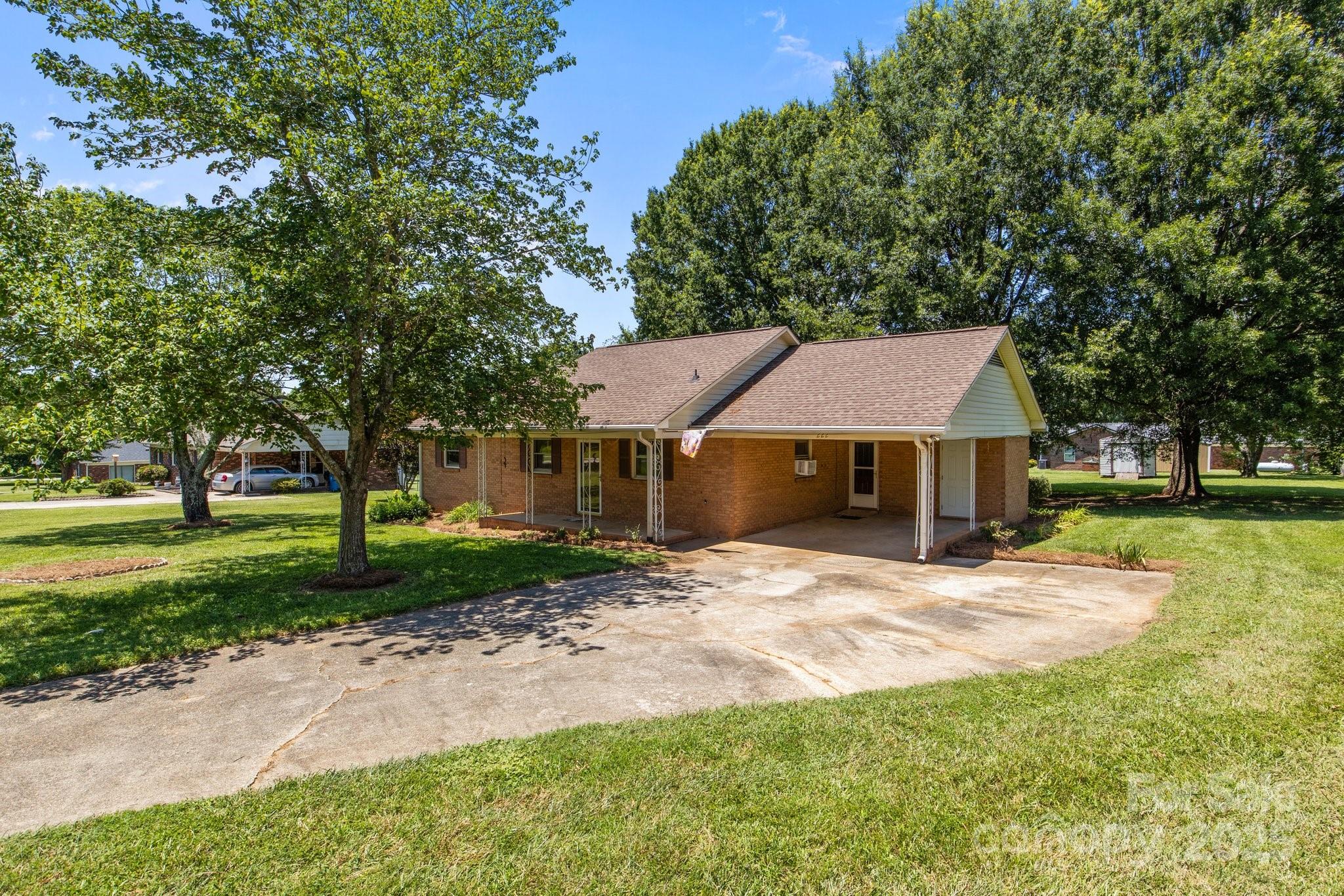 222 Mcmillian Heights Road