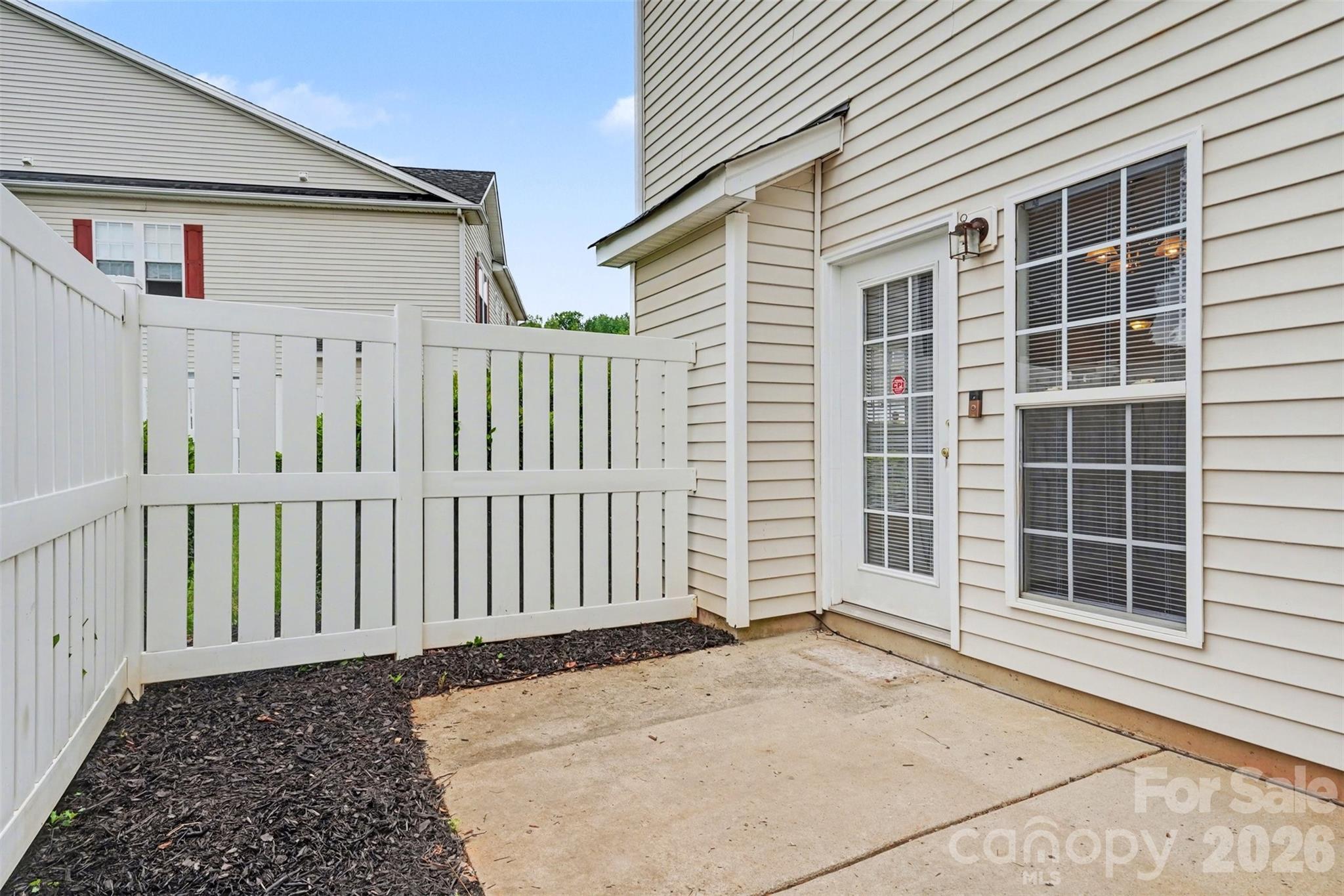 Citiside Plaza Walk Townhomes - Residential