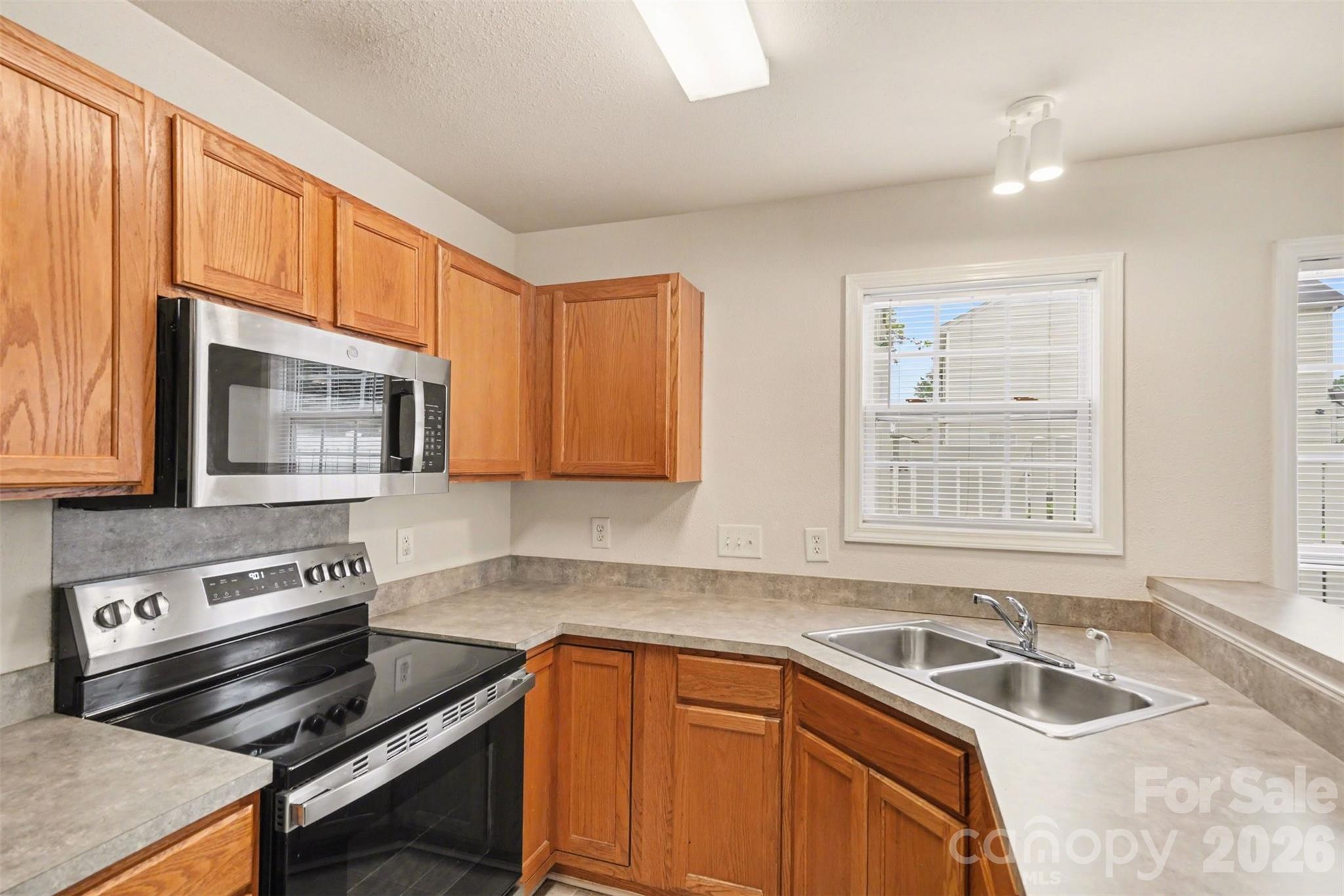 Citiside Plaza Walk Townhomes - Residential