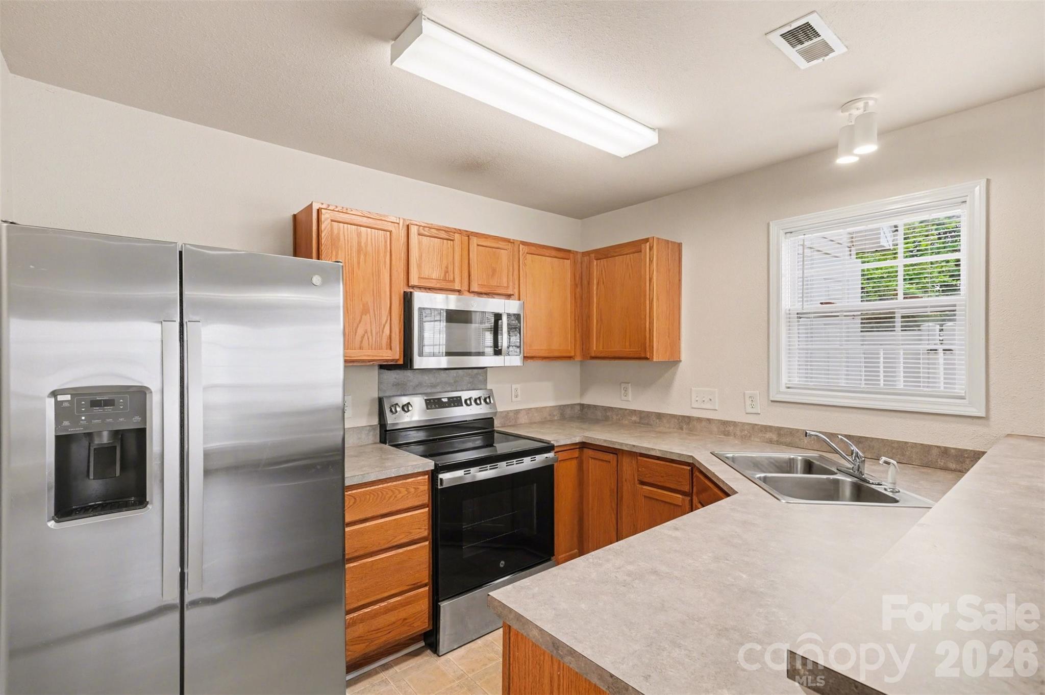 Citiside Plaza Walk Townhomes - Residential