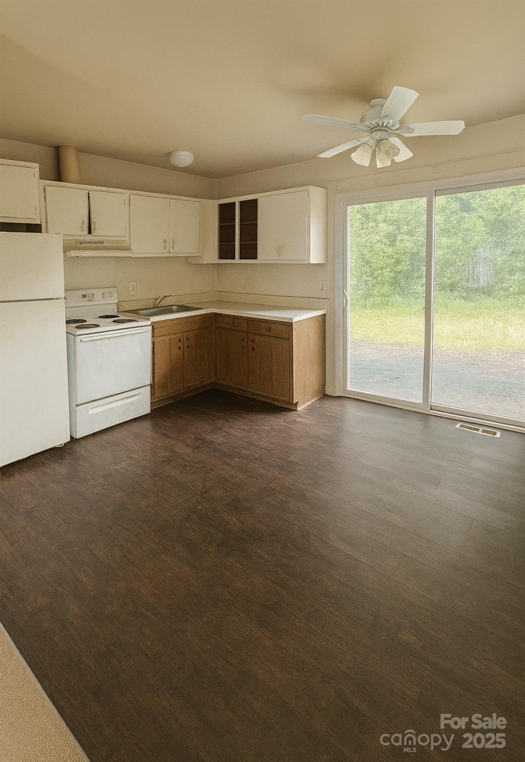 4801 The Plaza