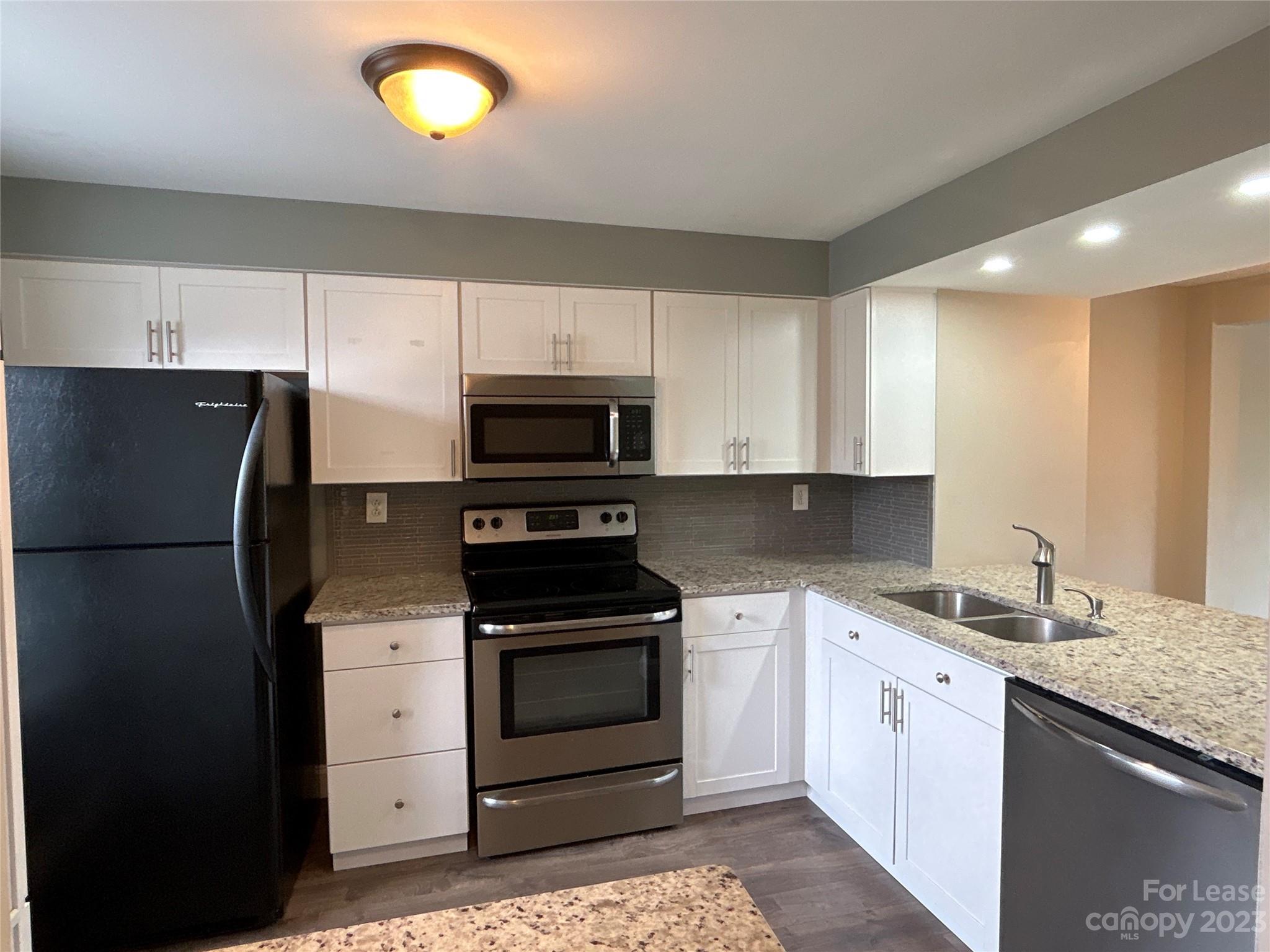 Park Lake - Residential Lease