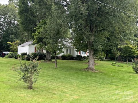 A home in Oakboro