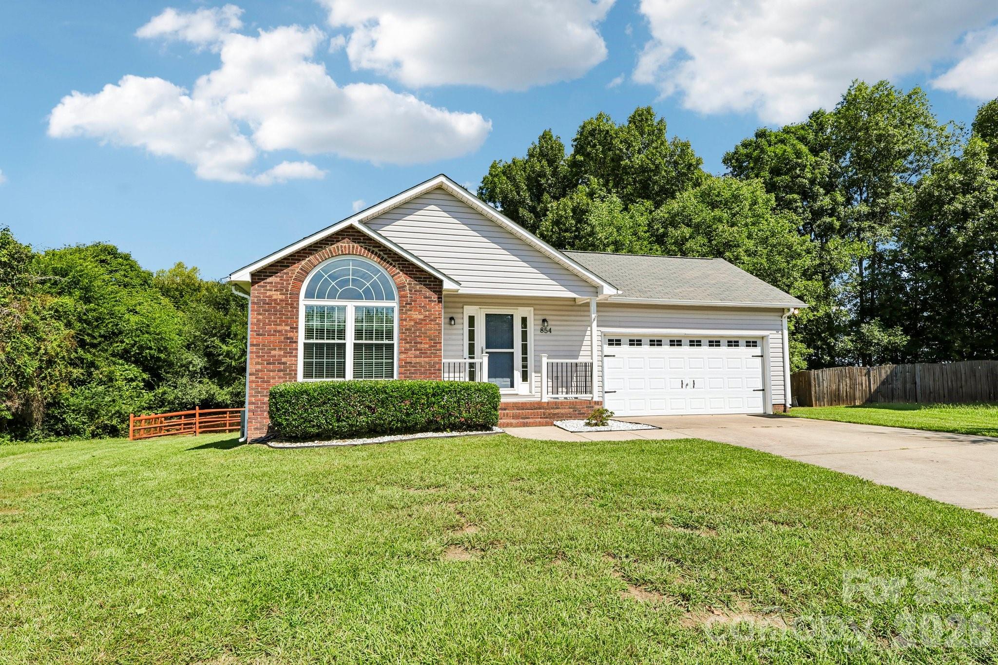 854 Highlander Court