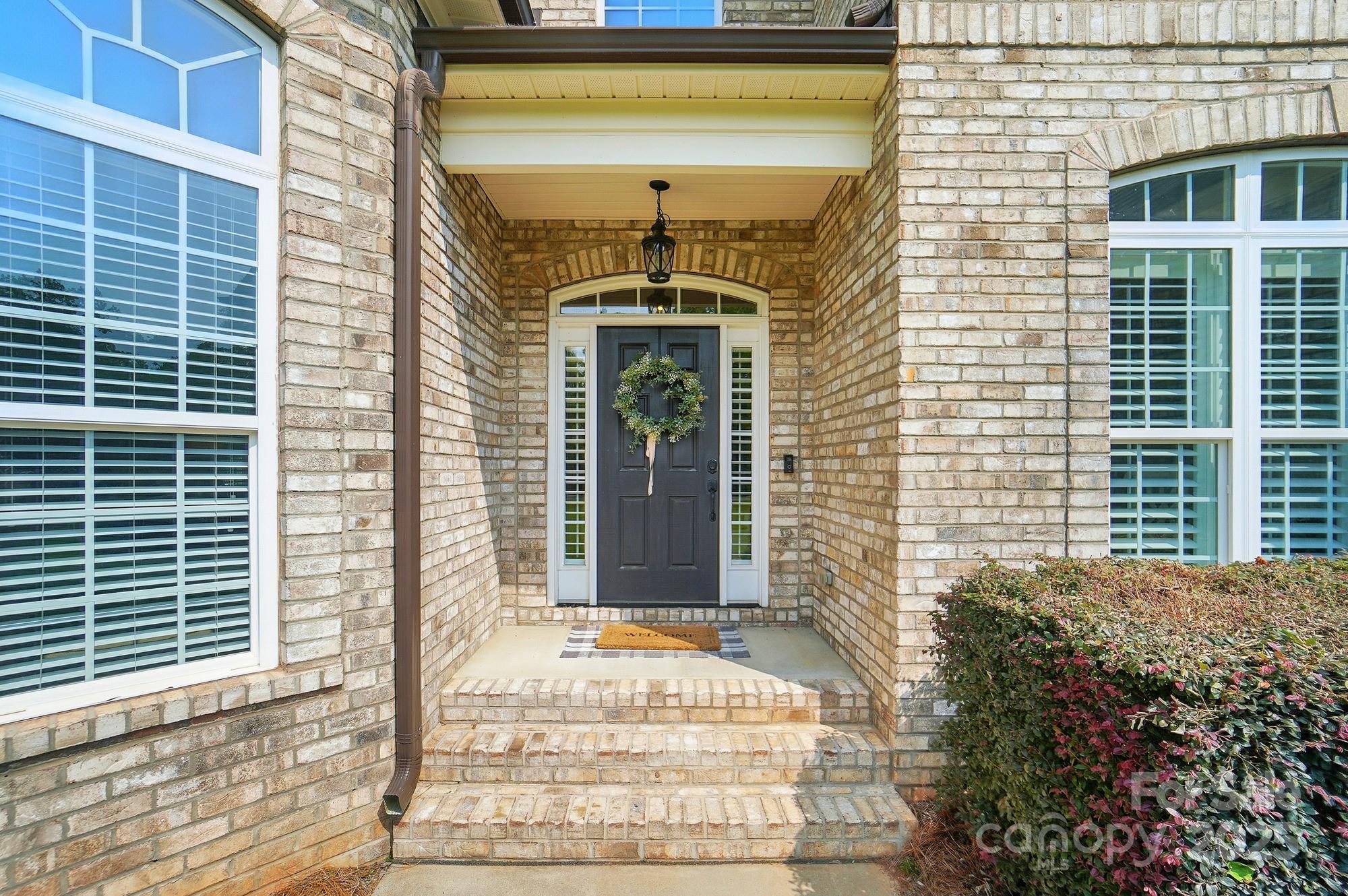 7006 Nesbit Road